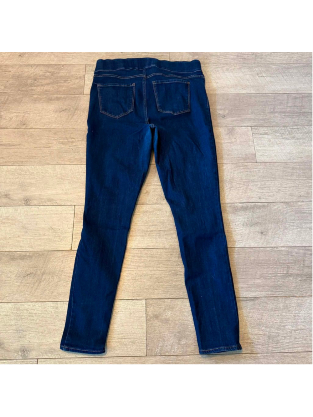 Old Navy Women's Dark Wash Pull-On Skinny Jeans - Picture 2 of 8